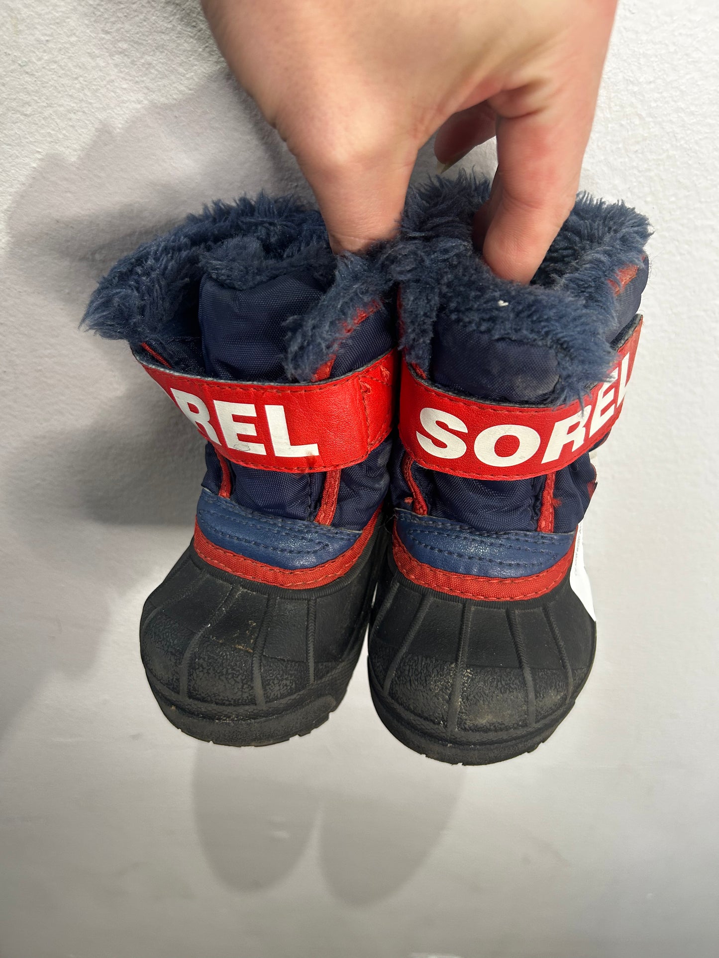 C4 Sorel winter boots red and blue