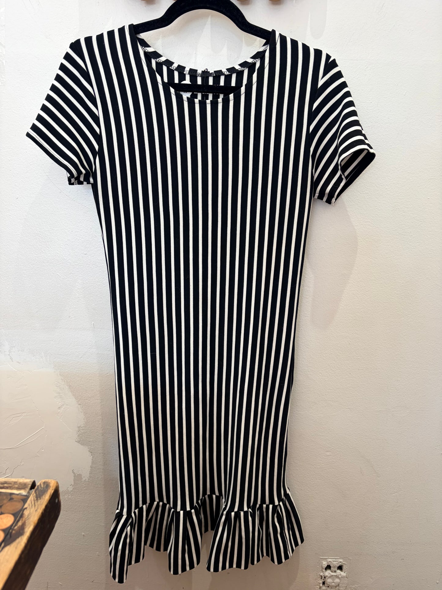 Vertical stripes dress M