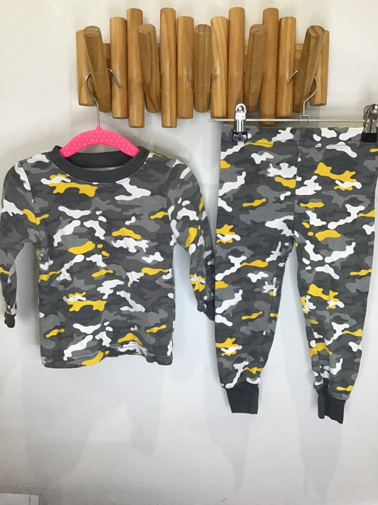 Pyjamas grey camo 2y
