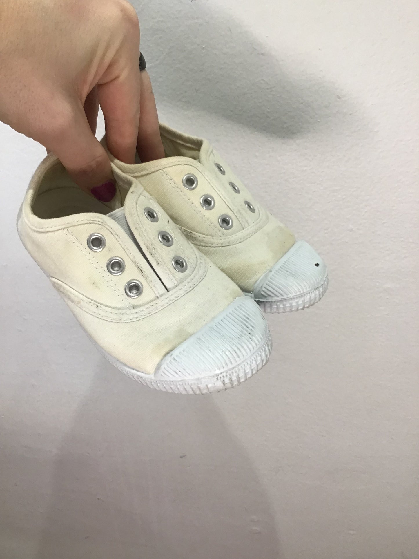 C9 cream pull-on shoes