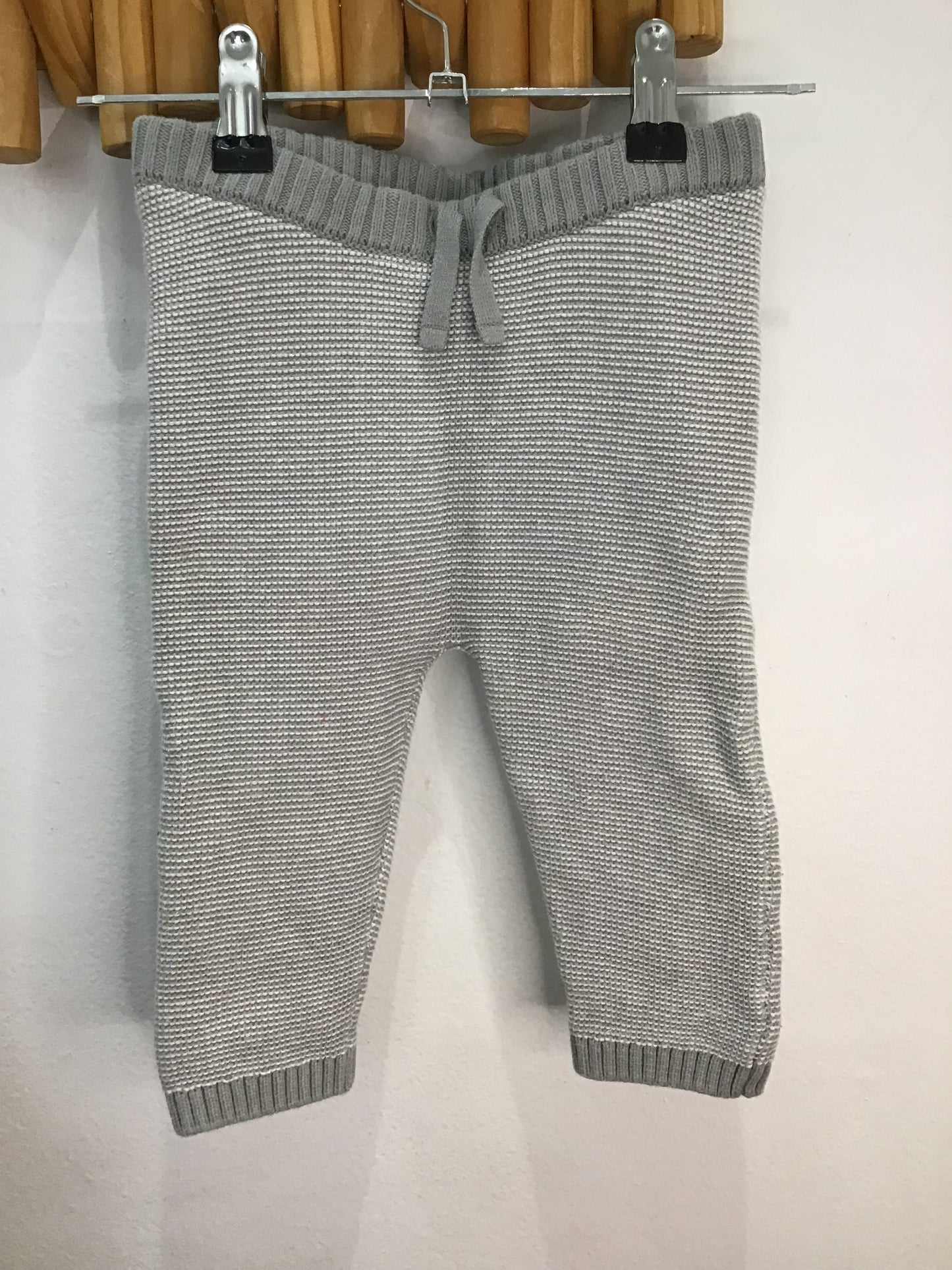Grey sweater pants 12-18m