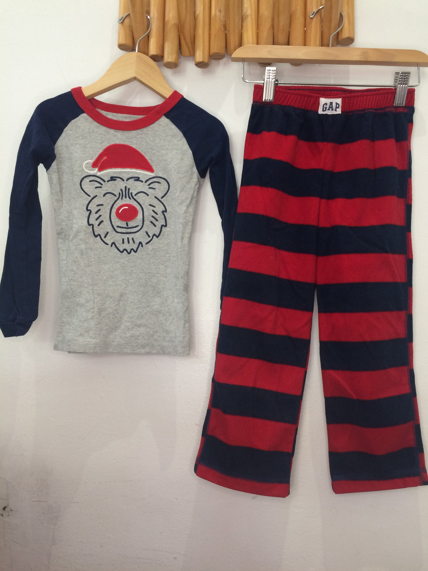 Cozy bear pyjamas (fleece bottom) 5y