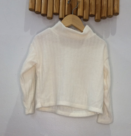 Very very soft sweater 3y
