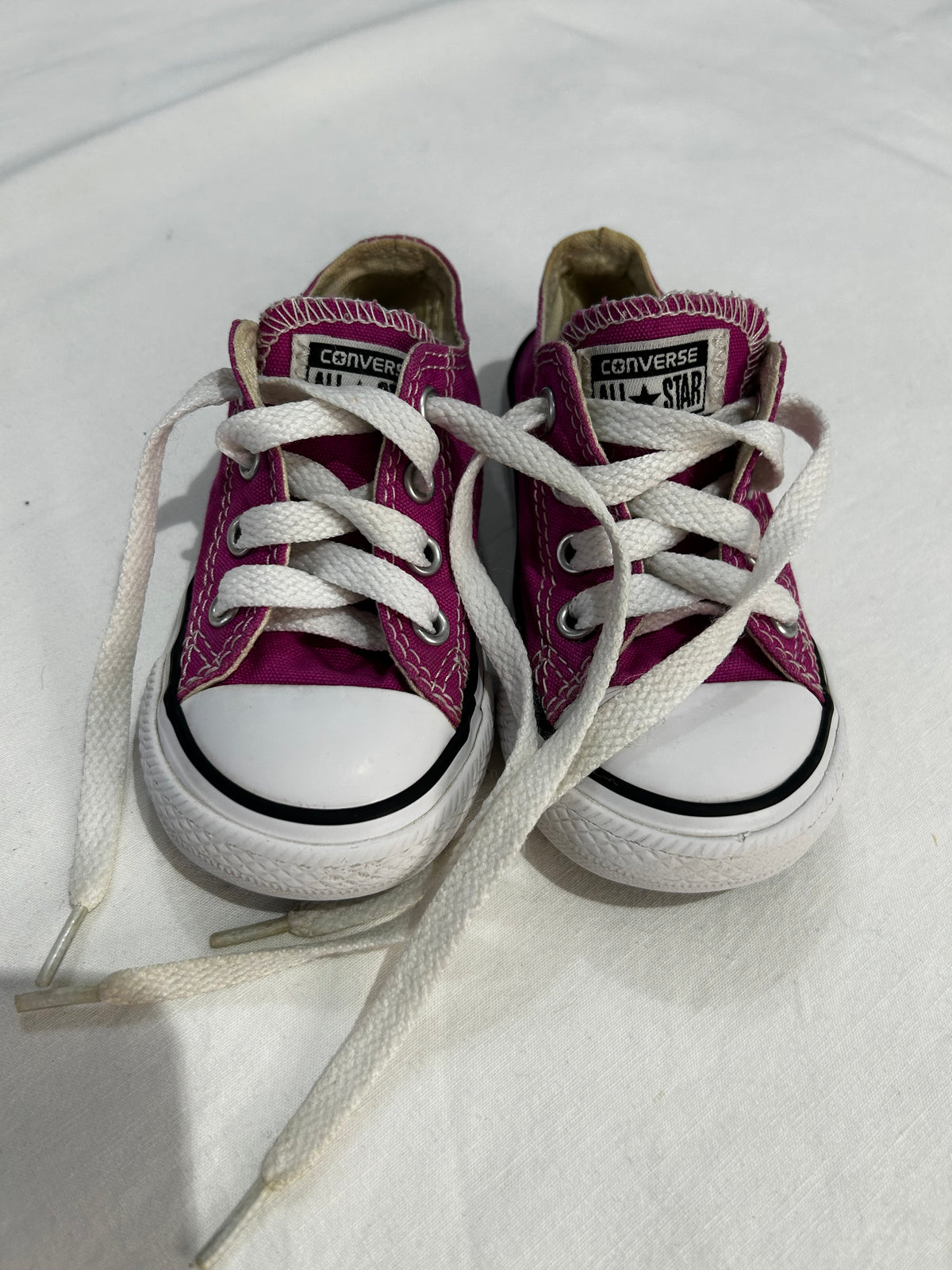 C5 magenta Converse