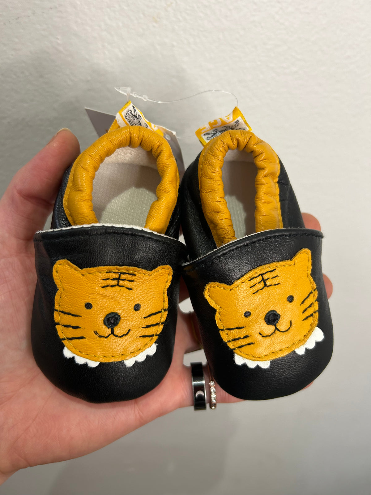 Tigers soft soles 0-6m