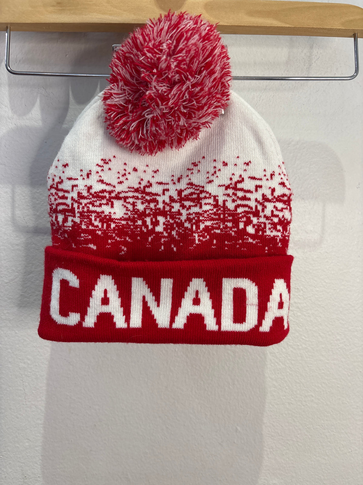 Canada pom hat  one size