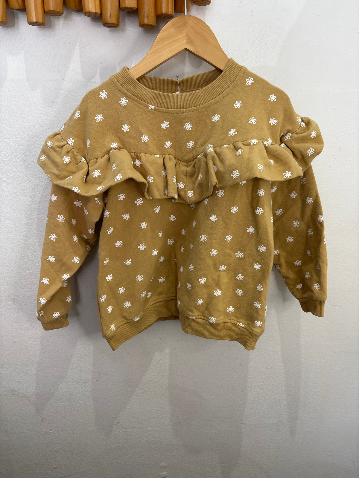 Quincy Mae beige print pullover 4-5y