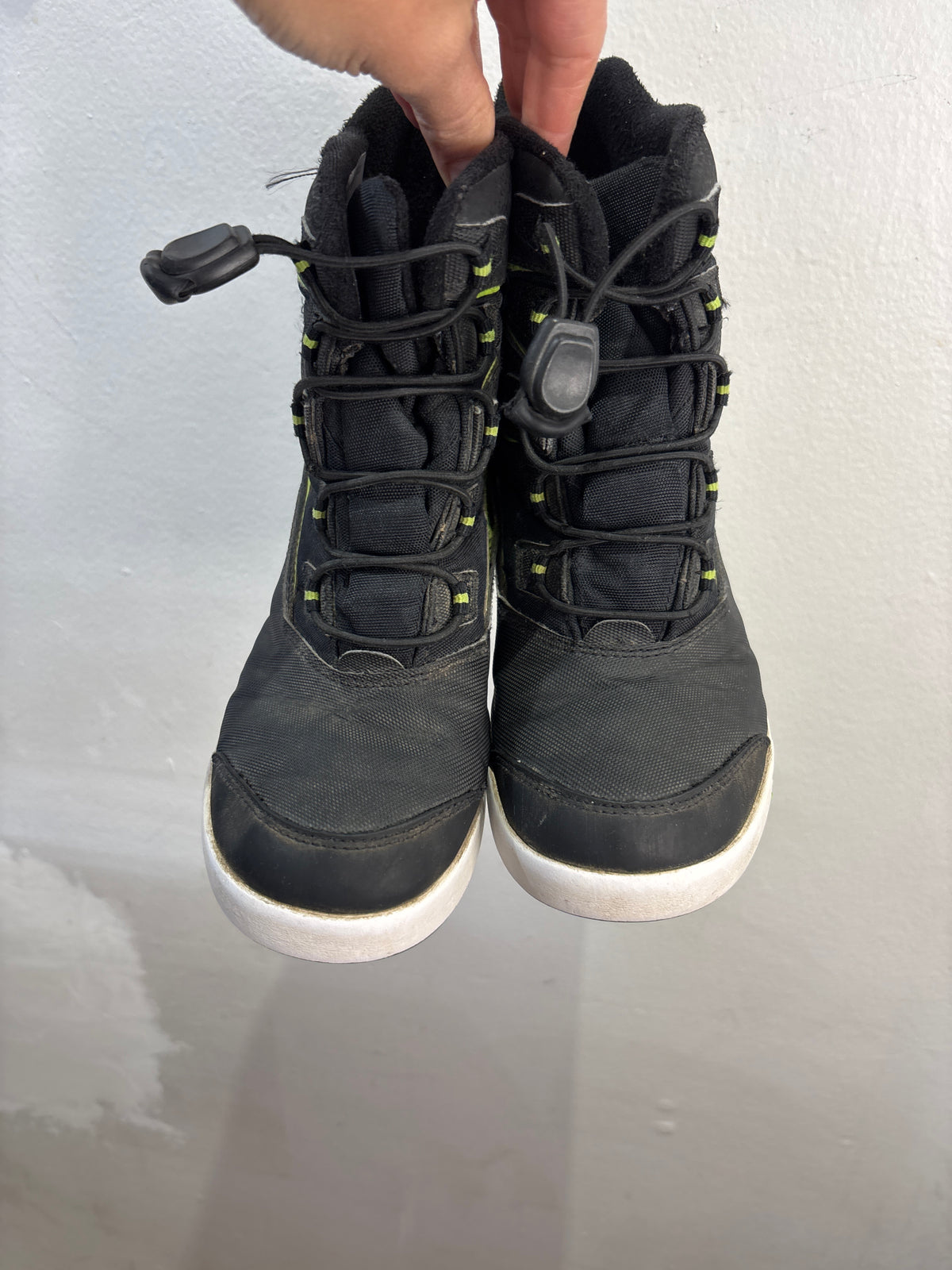 Y2 Merrell winter boots
