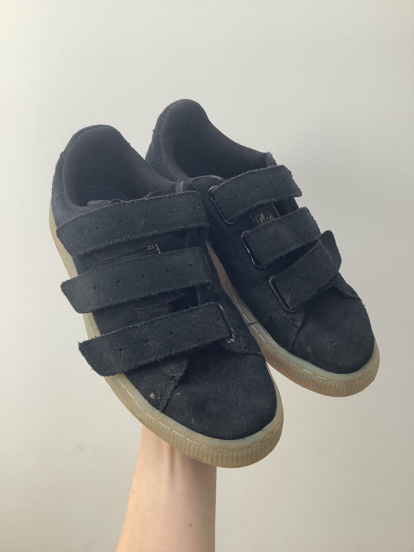 Y5.5 Black shoes